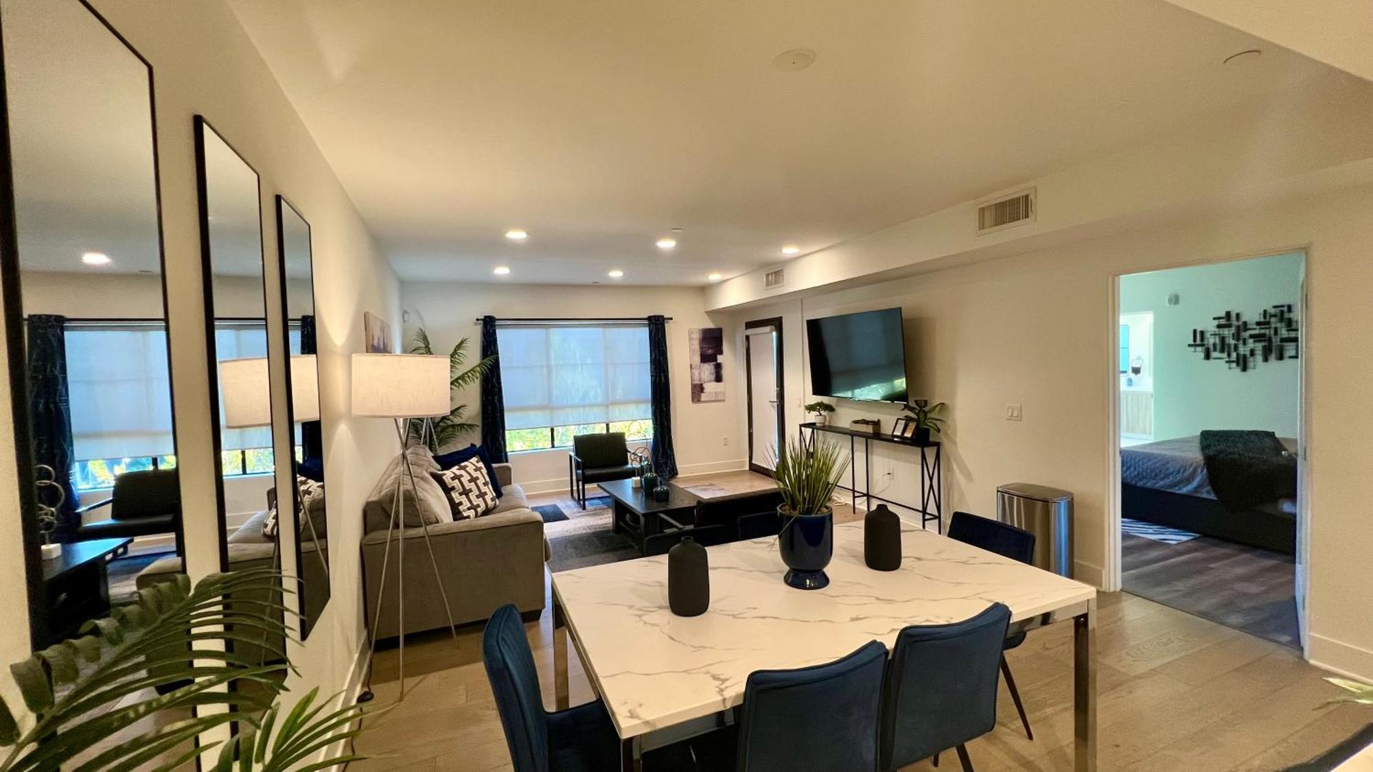 The Century City Cozy 3 Bedroom Apartment With Free Parking! Los Angeles Eksteriør billede